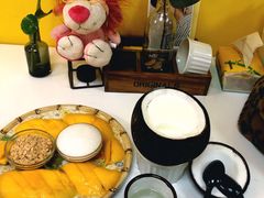 -志龙皇冠吃货椰子铺