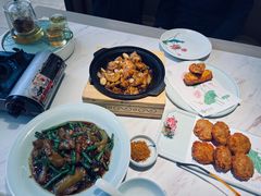 -荷花亭·湖北融合菜(中商广场店)