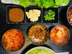 -臻牛烤肉