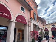 -佛罗伦萨小镇广佛名品奥特莱斯(疏港路店)