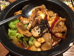 -云海肴·汽锅鸡·云南菜(天山百盛优客店)