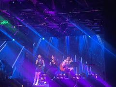 -星 Live House