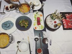 -红鼎豆捞·非遗鲍皇汤火锅(宝丰路店)