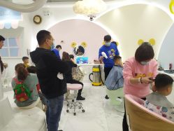 -Oh my head儿童理发(绿地·新田360店)