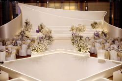 -艾米婚纱&婚礼策划