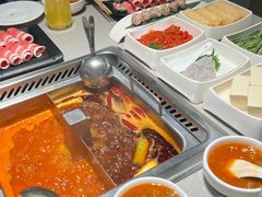 -海底捞火锅(宝龙广场夜宵主题店)