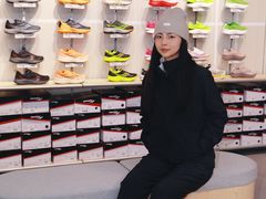 -王府井奥莱临潼小镇(临潼店)