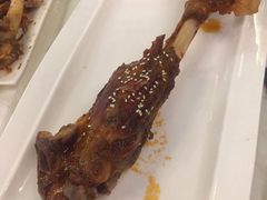 烤羊棒骨-那达慕蒙古风味酒楼