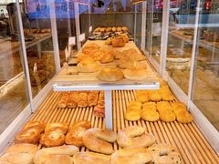 -焙丽拾光(麦凯乐直营店)