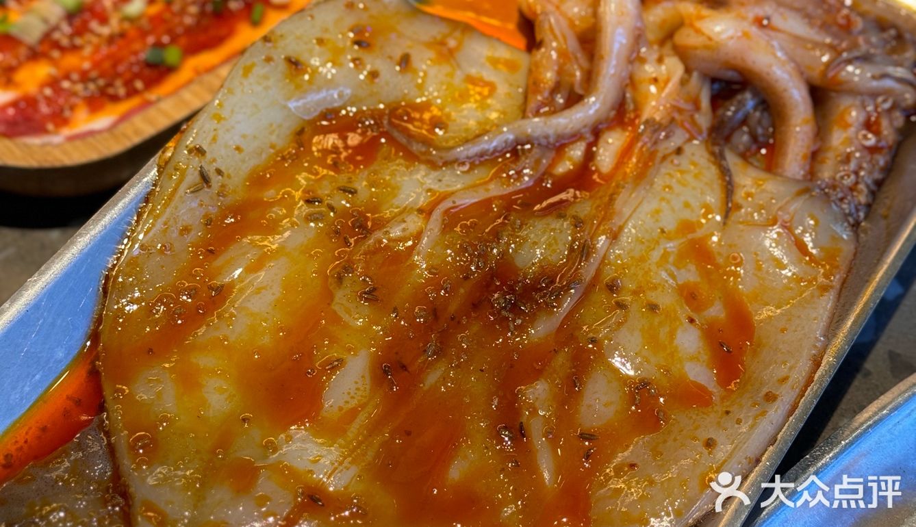 🔥 这家烤肉周五中午咋也这么多人