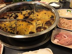 -邓莽子老火锅(中兴路总店)