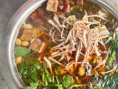 -老五鸡丝豆花面粉(瑞金北路68号院店)