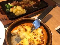 -必胜客(WOW中心城店)