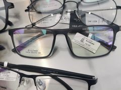 -青山良镜(中国丹阳国际眼镜城店)
