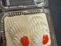 -红宝石·鲜奶小方·海派西点房(南丹店)