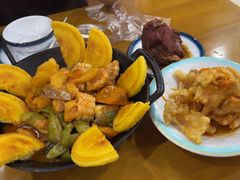 -鹤乡东北菜(崮山路店)