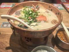 -成都你六姐·牛肉冒菜(信泰中心商场店)