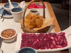-左庭右院鲜牛肉火锅(环球港店)