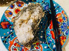 -蚝堡·生蚝海鲜烧烤物种起源•海肠捞饭(刘公岛店)