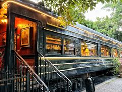 -火车头法国西餐厅