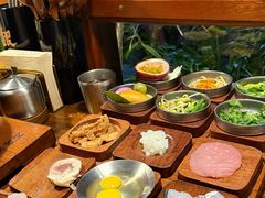 -银米·云南传统过桥米线(双廊黑金冠店)