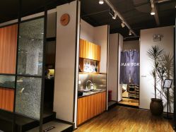 -Mentor Hair Salon