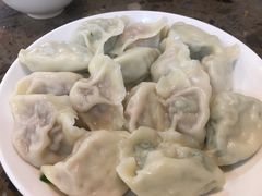 -周家大连水饺(美专校街店)