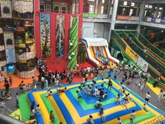 -蒙特利亲子乐园