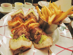 -db Bistro & Oyster Bar by Daniel Boulud(滨海湾金沙店)