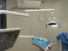 -登特口腔医院(鼓楼东街口店)