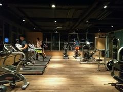 -苏州汇融广场假日酒店
