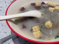 -小杨生煎(金山百联购物中心3楼店)
