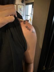 -鳌首刺青纹身 穿孔饰品店