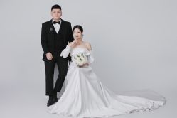 点击看大图 -挪娅婚纱摄影皇家会所