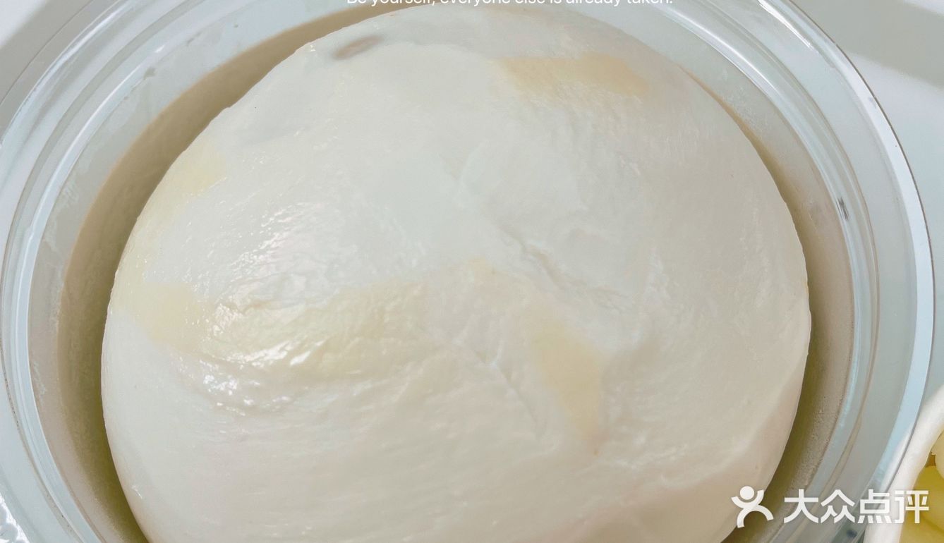 作为一个探店达人肯定要过来尝鲜！环境：在卓悦的北面