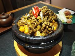 石锅手打牛肉丸-潮堂 · 潮州菜(国贸商城店)