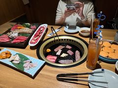 -炼火烤肉店