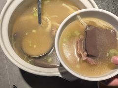 -佬太公海鸭·海鲜大排档(上海总店)