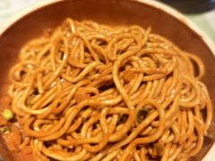 下锅热干面-巴厘龙虾·榜首油焖大虾(音乐学院·沿江酒馆店)