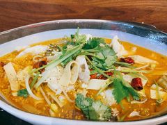 金汤酸菜鱼-嘟嘟红唇老坛酸菜鱼(九洲店)