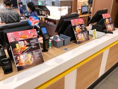 -麦当劳(轻轨曹杨路店)