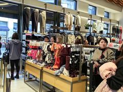 -lululemon(比斯特购物村店)