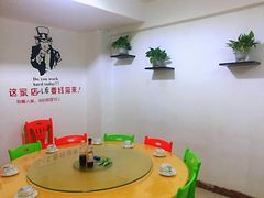 -小辣妹川味海鲜加工店(第一市场椰风巷店)