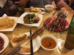 -维吾尔餐厅(宜山路店)