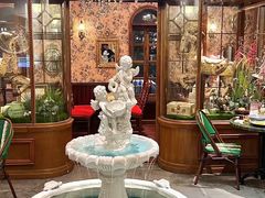 -秘密旅行Bonjour(黑金冠 江南西店)