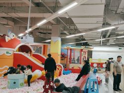 -孩子王童乐园(泰州万达店)