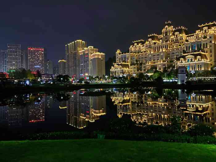 白宫花果园艺术中心