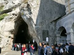 -波斯托伊纳溶洞