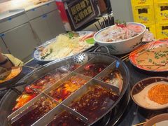 -周小明火锅(黑金冠社区店)