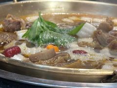 -顶顶汤火牛排火锅·经典铜锅涮肉